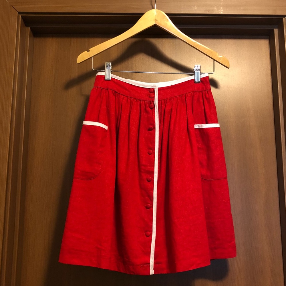 Forever 21 // High-Waisted Red A-Line Skirt